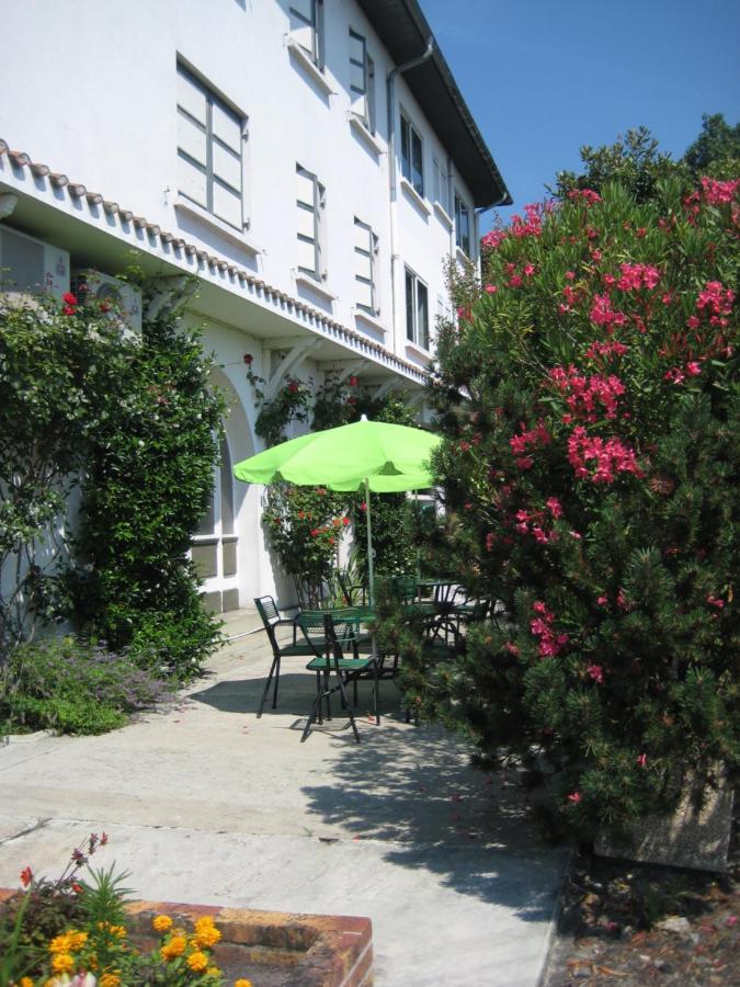 Hotel Bellevue De Tradition Familiale Morcenx Exterior foto